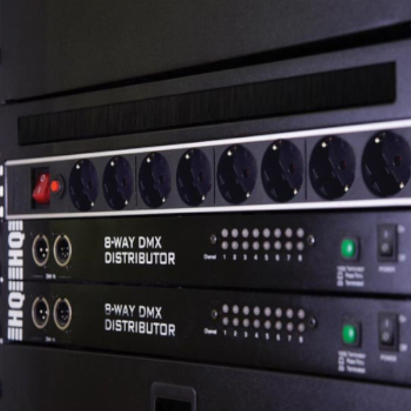 Imagem adicional do produto BLOCO 8 TOMADAS + INTERRUPTOR PARA RACK DE 19 POL